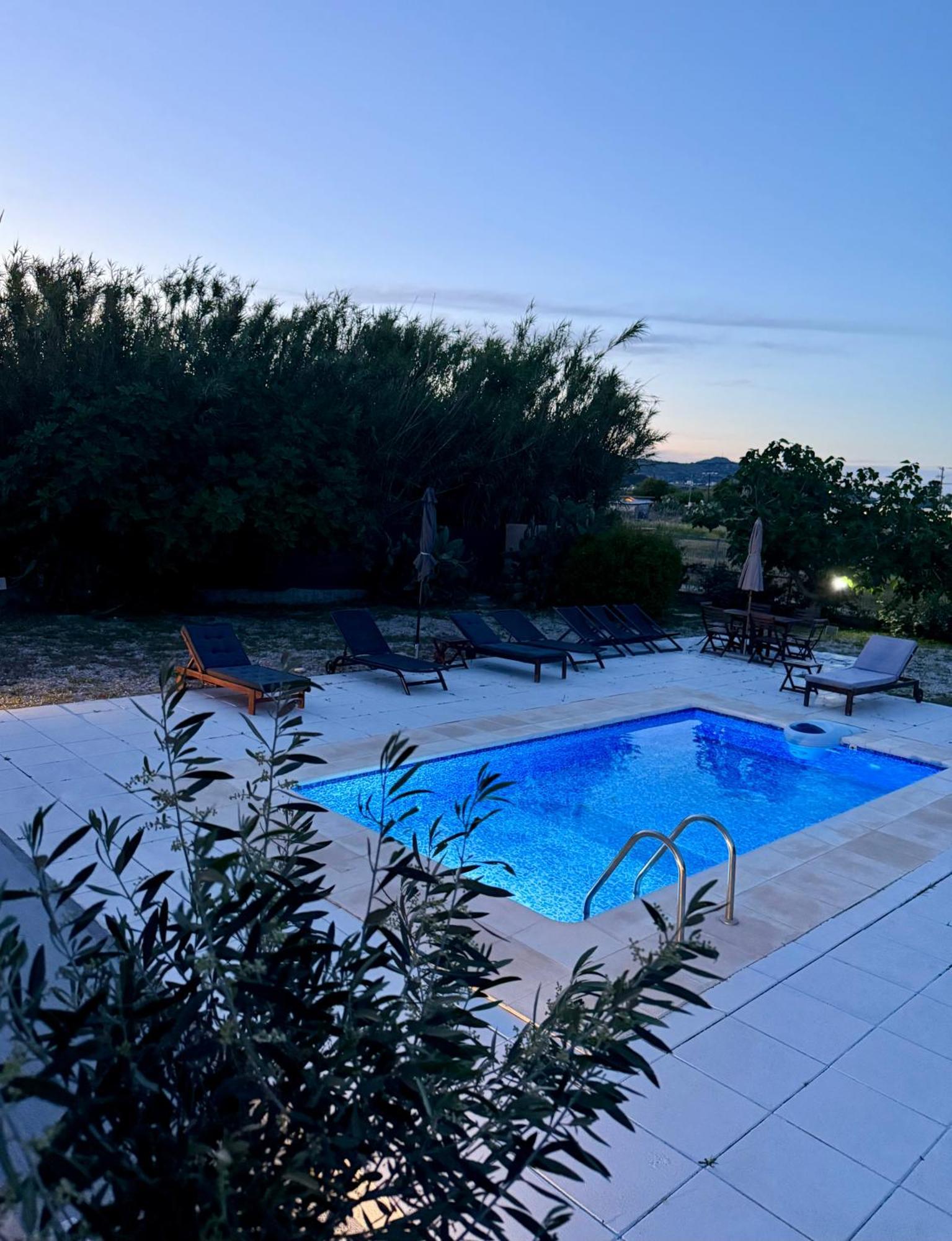 Summer Breeze Villa Afantou Bagian luar foto